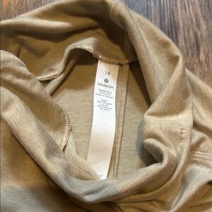 BNWOT Lululemon Tan Turtleneck Size 14